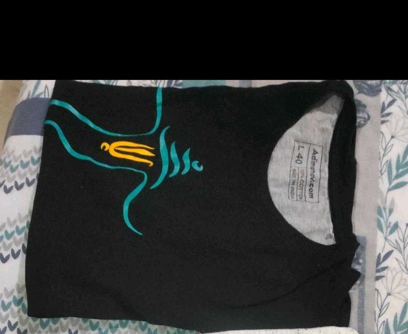 Black Graphic Print T-Shirt