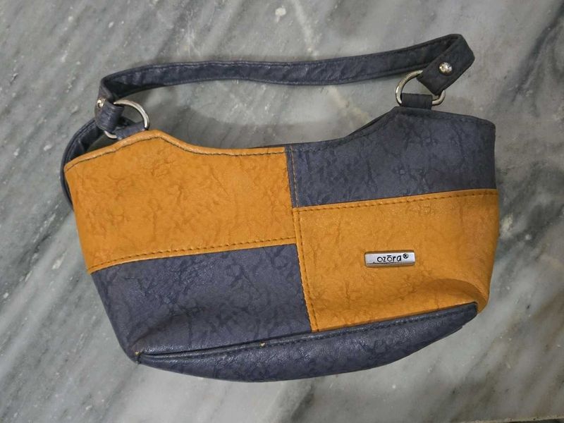Stylish Two-Tone Hobo Handbag