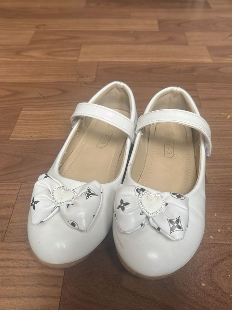 Girl Shoe Size 36