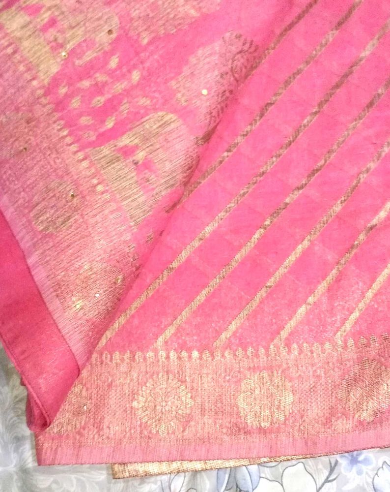 Pink &amp; Gold Saree - Elegant Traditional Wear