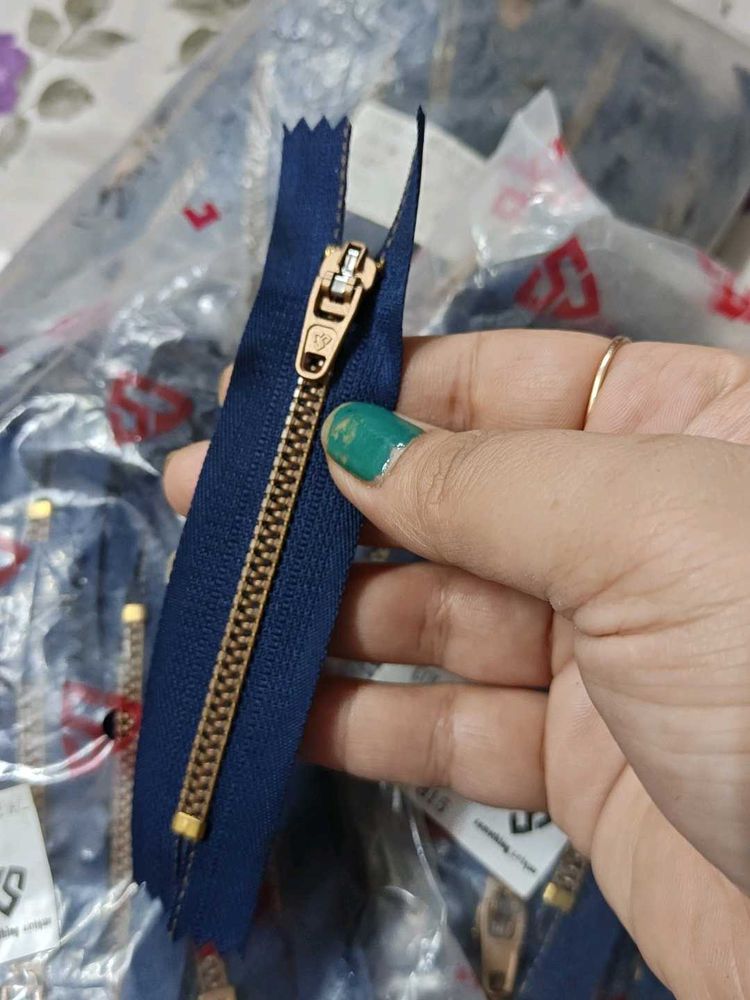 Durable Navy Blue Zipper