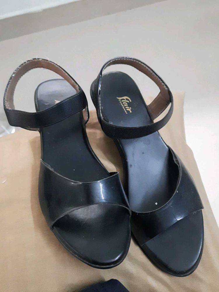 Black Flair Wedge Sandals