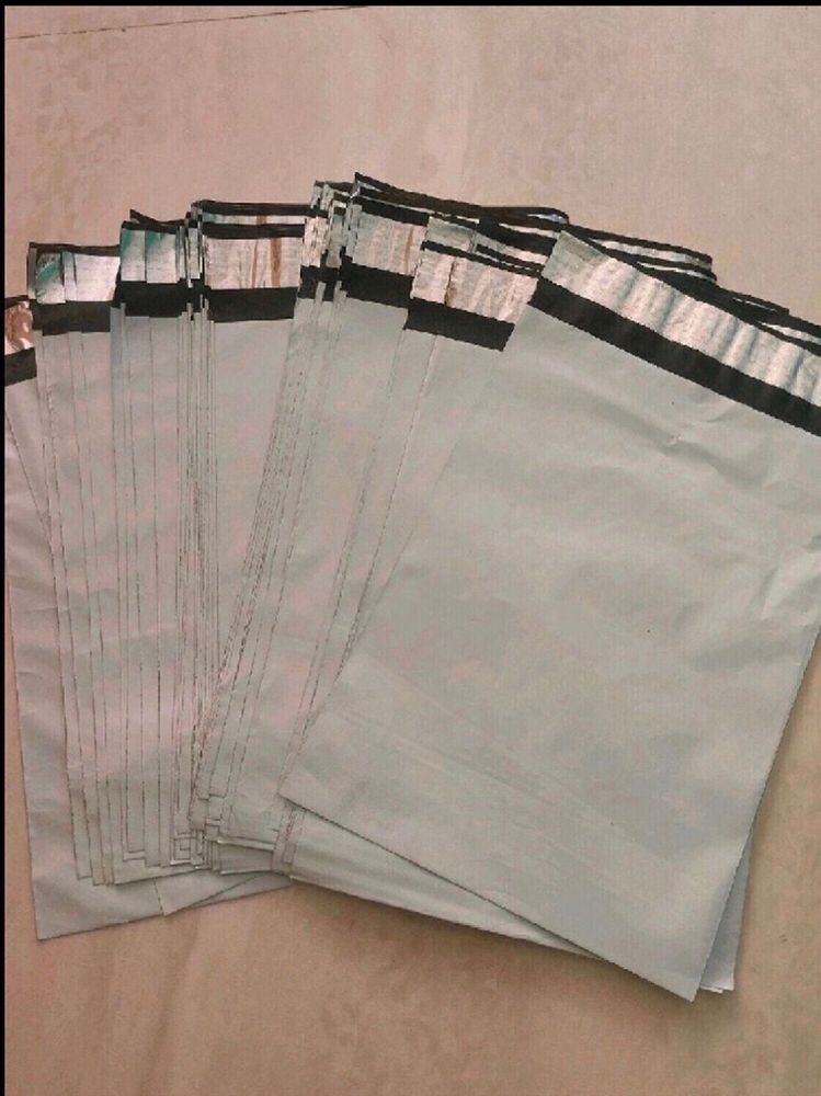 20 Shipping Bags (courierBags)