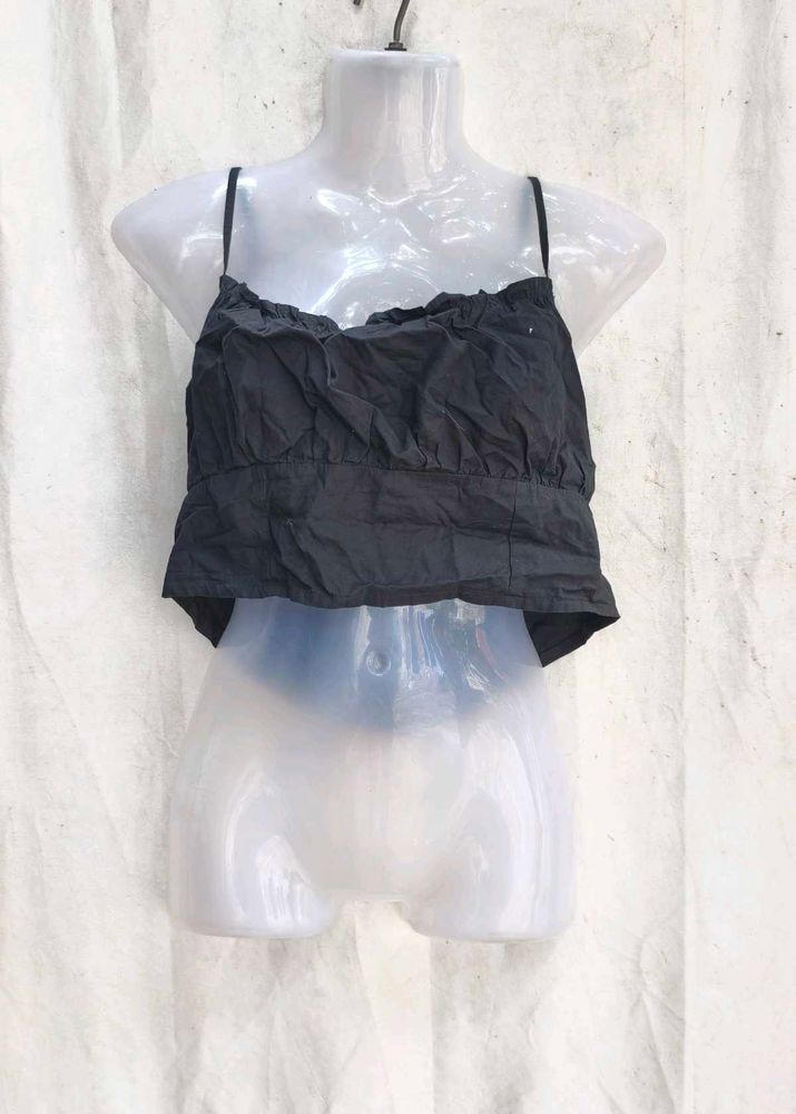 I. Chic Black Ruched Crop Top