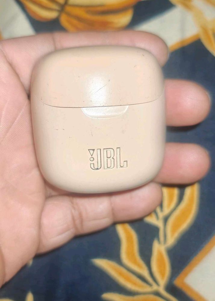 JBL Wireless Earbud Case