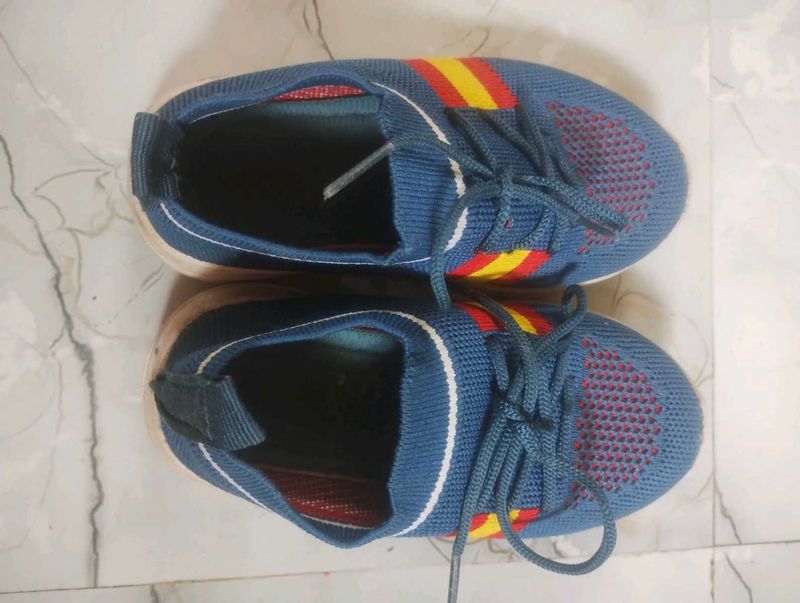 Comfortable Blue Knit Sneakers
