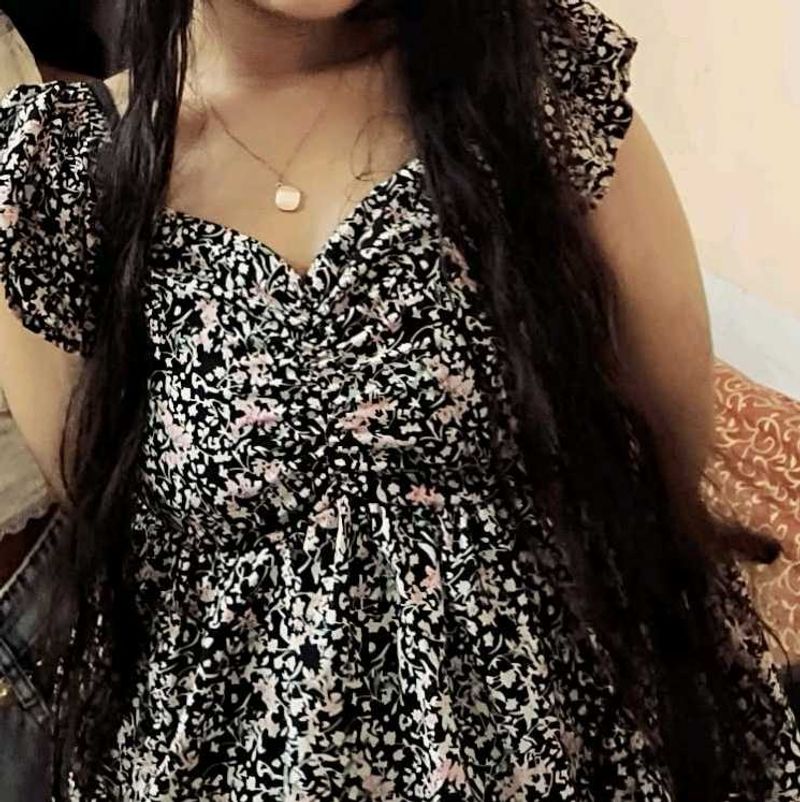 Chic Floral Print Top