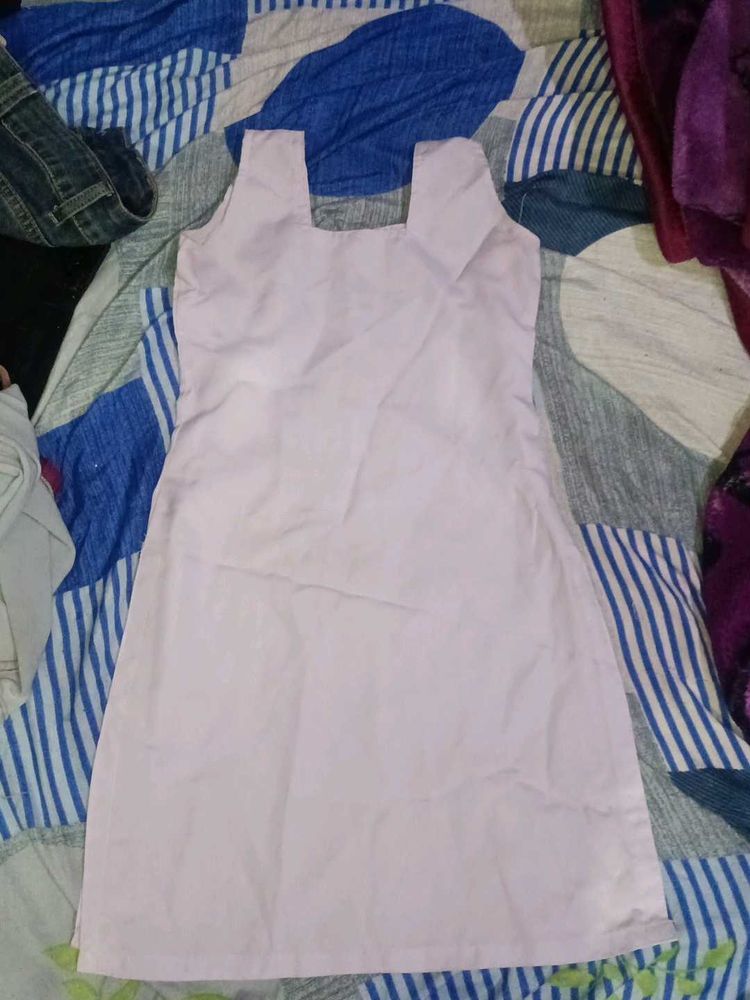 Sleeveless kurti 28 bust