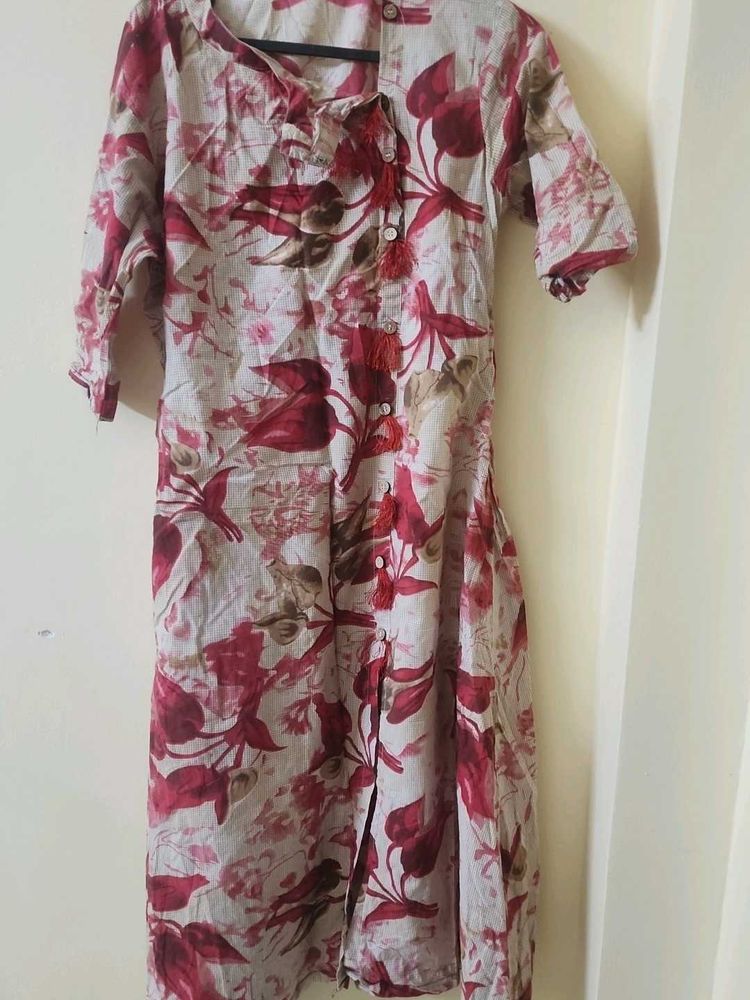 Beautiful Floral Print Kurta with front slit