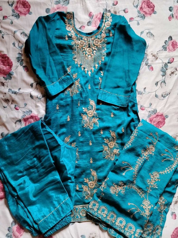 Seagreen Embellished Kurta Set with Dupatta