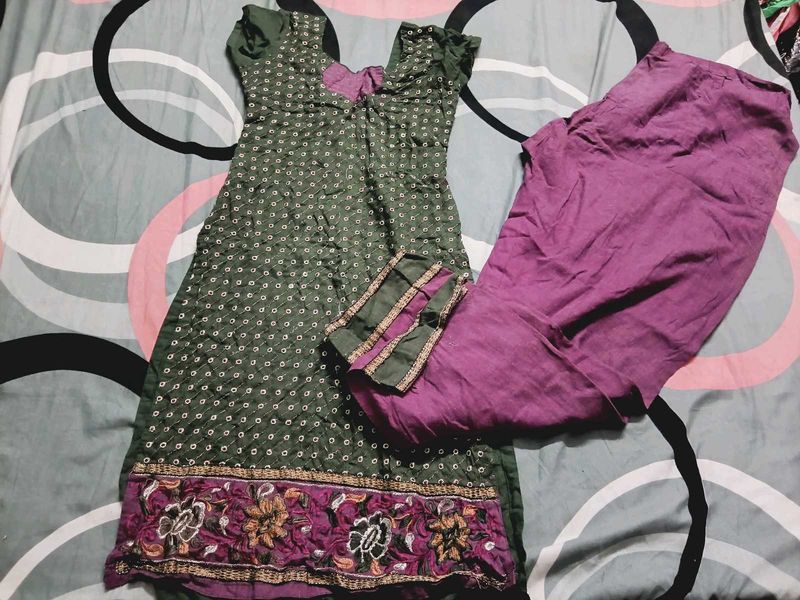 Green Kurta Set with Purple Pants