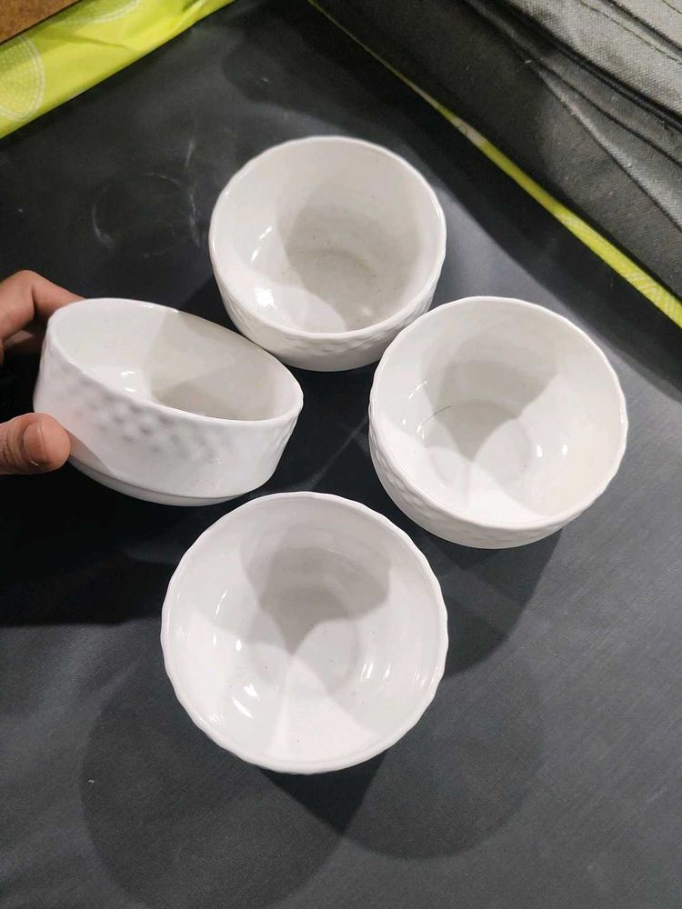 Set of 4 White Ceramic Serving Bowls