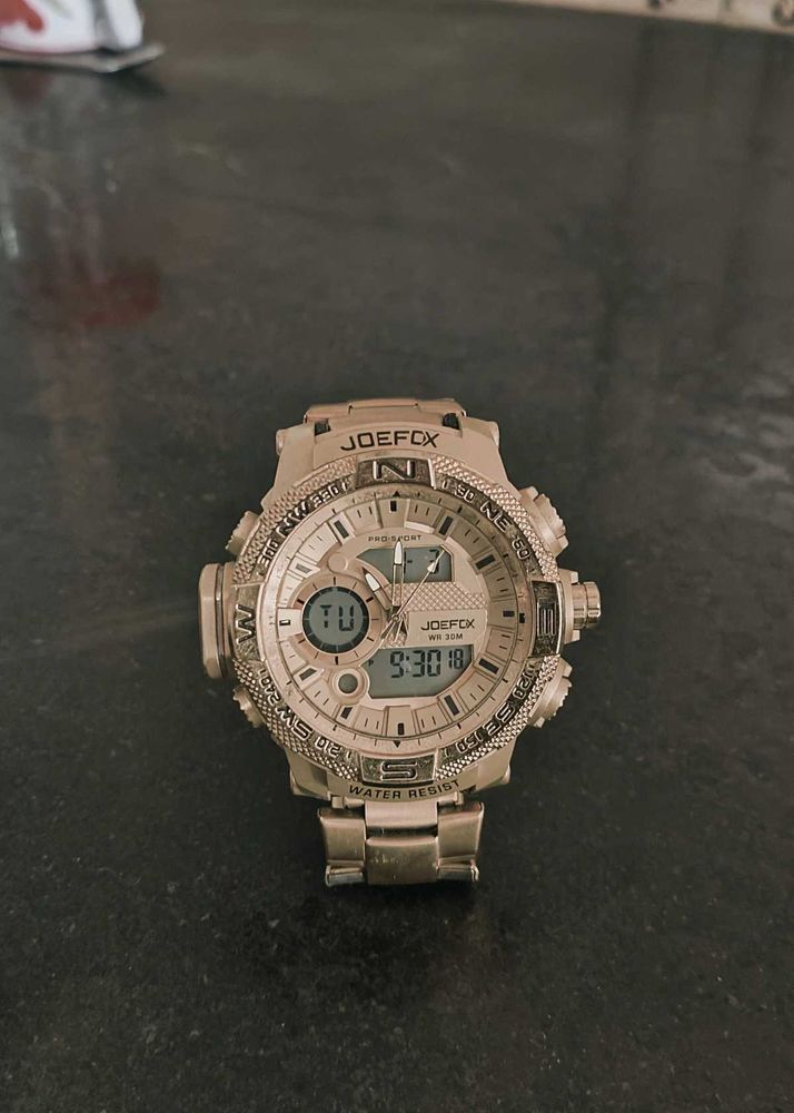 JOEFox Digital Analog Watch