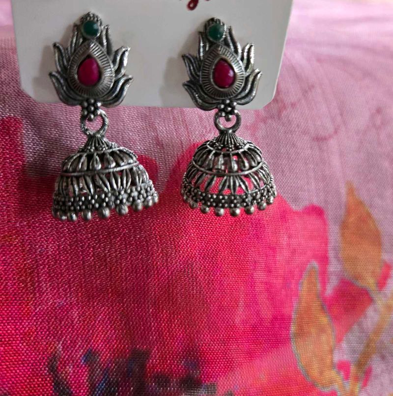 Oxidized Jhumka Earrings with Red &amp; Green Stones