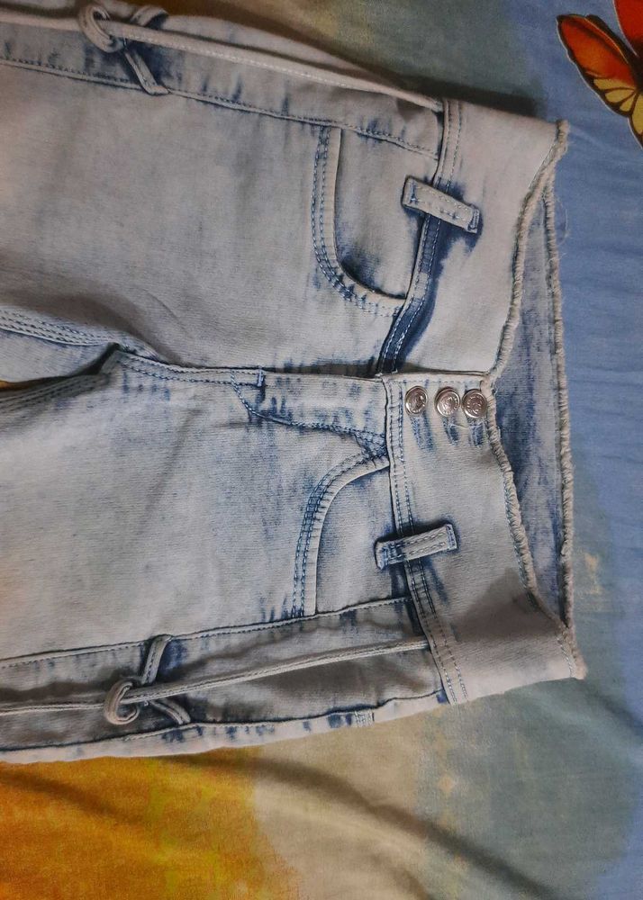 Light Wash Denim Jeans