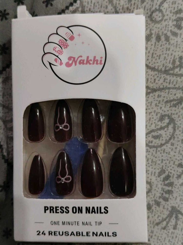 Nakhi Press On Nails