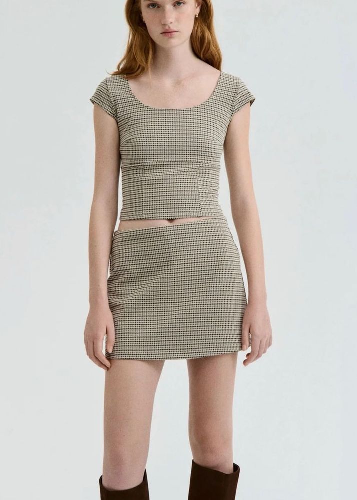Cute Plaid Crop Top (size M)