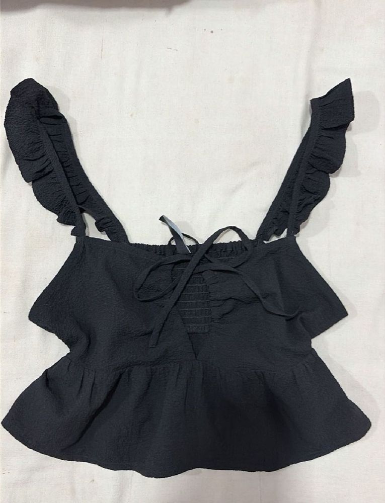 Cute Black Ruffle Crop Top