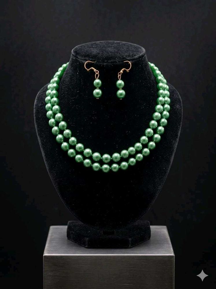 Elegant Green Pearl Necklace and Earring Set