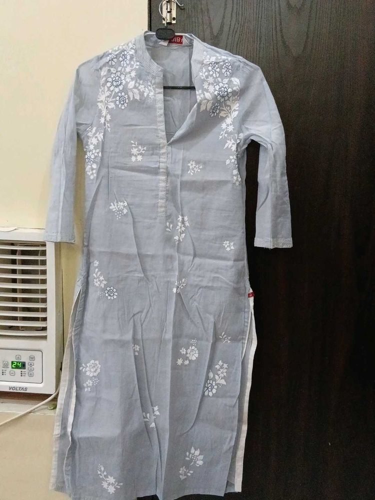 Light Blue Embroidered Kurta