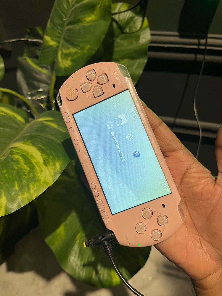 Pink Sony PSP Gaming Device