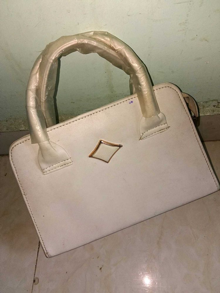 Elegant White Handbag