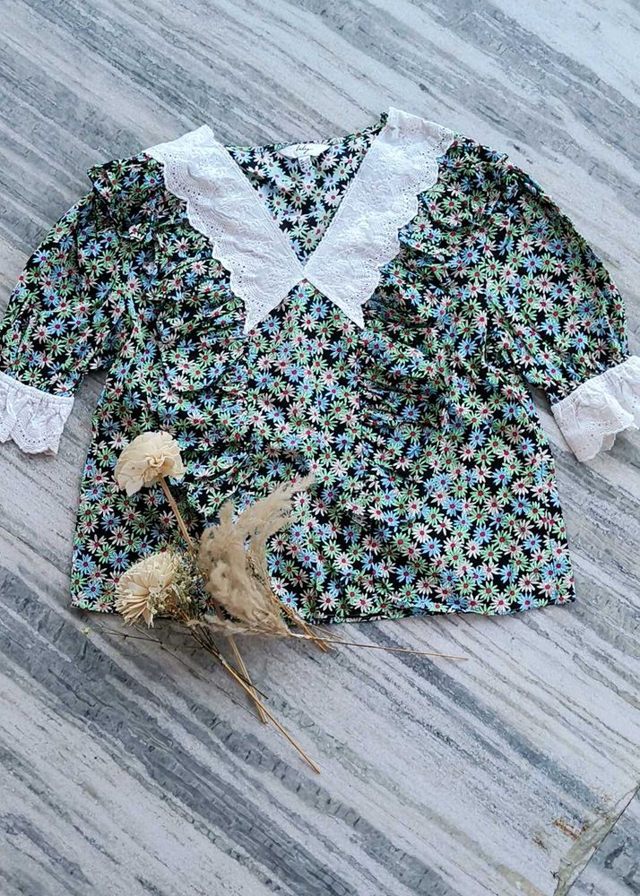 Floral Top with Lace Collar