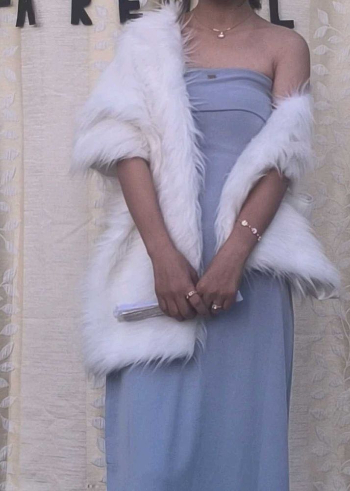 Inweave Women White Fur Cape