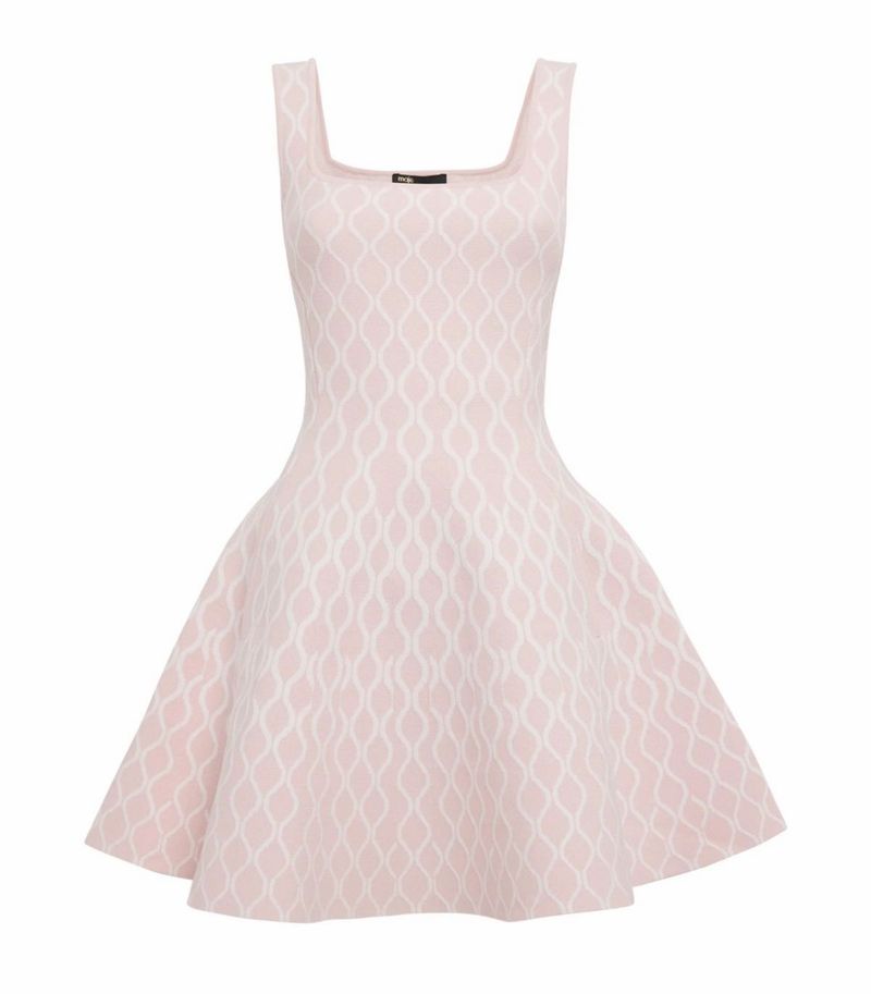 Chic Pink &amp; White Geometric Knit Dress