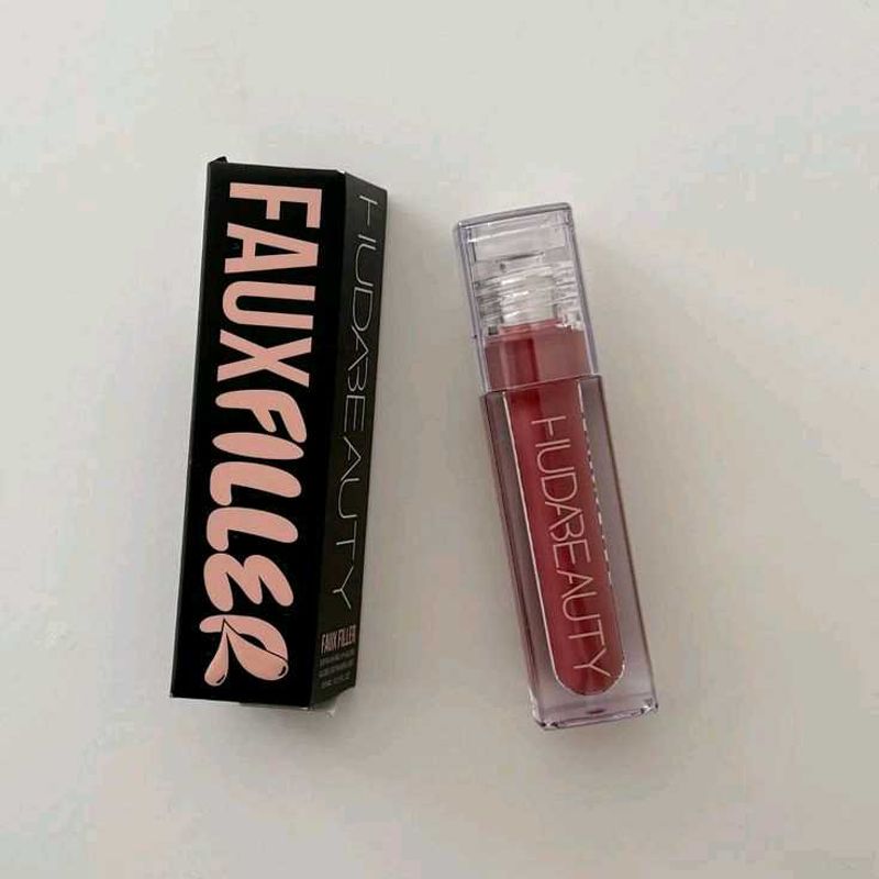 Huda Beauty Faux Filler Lip Gloss Bombshell