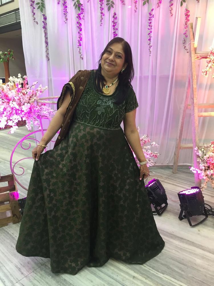 Elegant Green Ethnic Gown