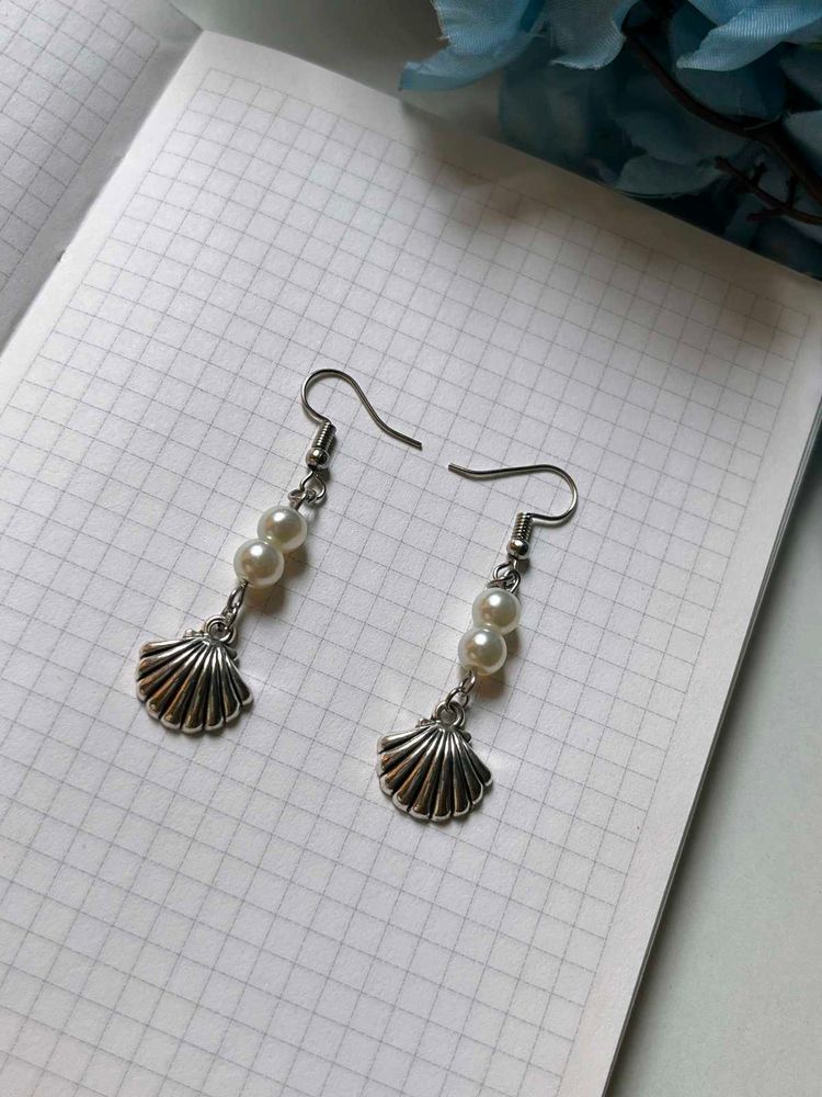 Seashell &amp; Pearl Dangle Earrings