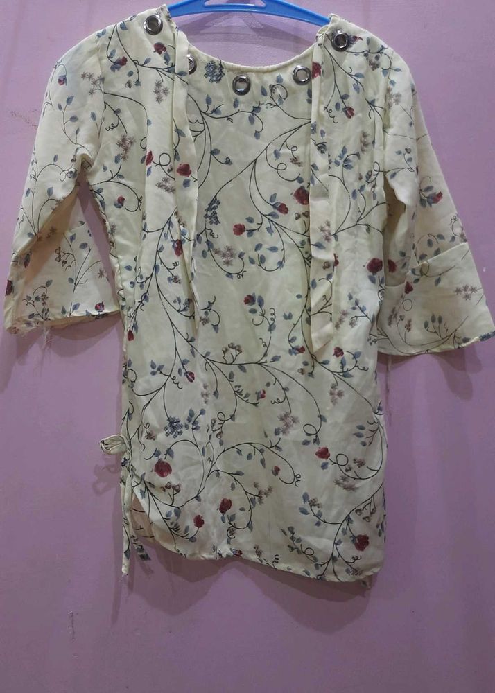 Cream Floral Print top