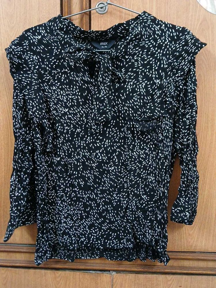 Black &amp; White Printed Top