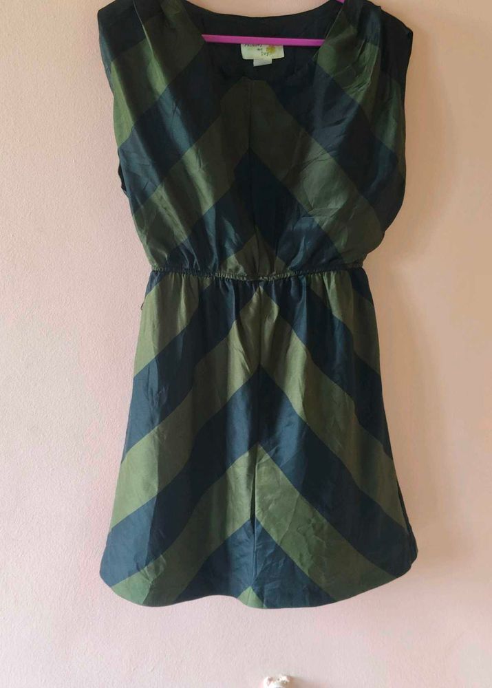 Chic Green &amp; Navy Striped Dress