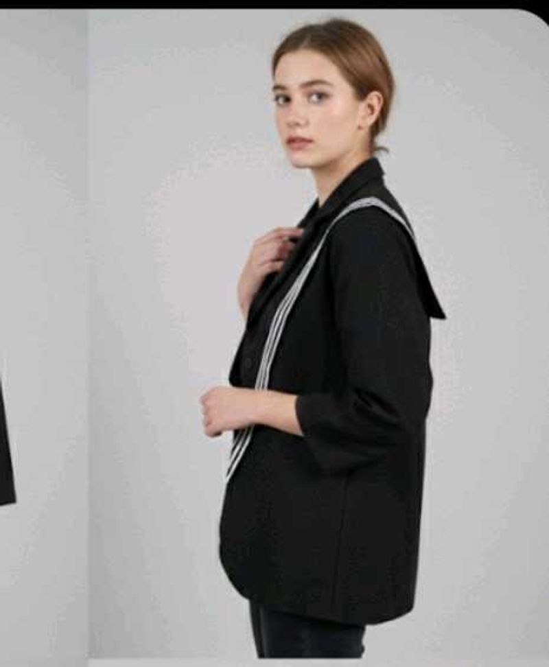 Stylish Black Blazer