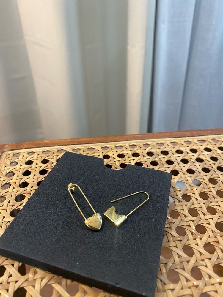 Mismatched Anti-Tarnish Gold Earrings