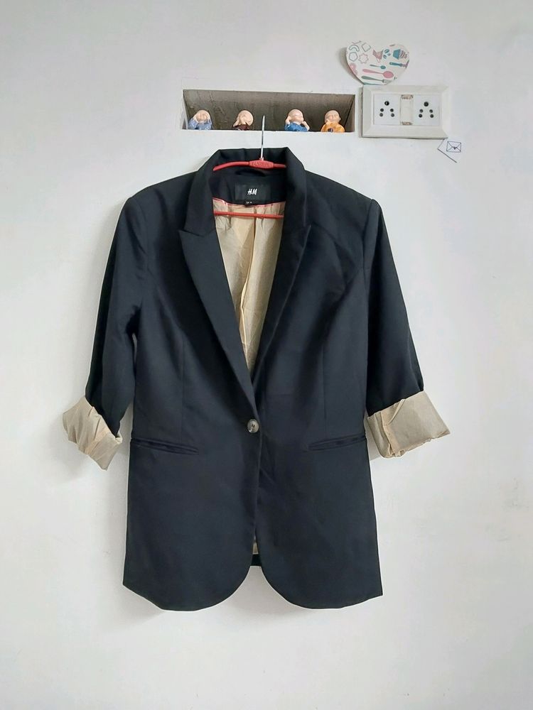 ❗️Price Drop❗️H&amp;M Black Blazer