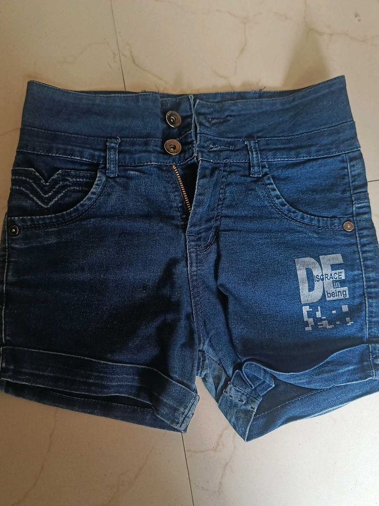 Stylish monte carlo Blue Denim Shorts