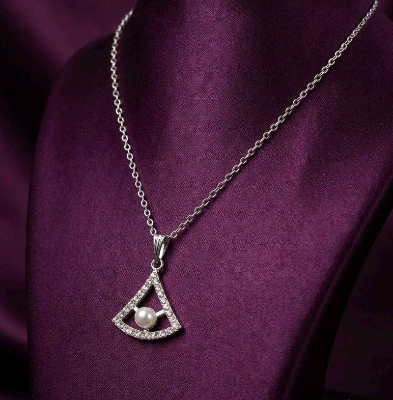 Elegant Pearl &amp; Crystal Triangle Necklace
