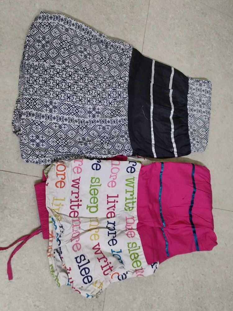 combo of 2 skirts