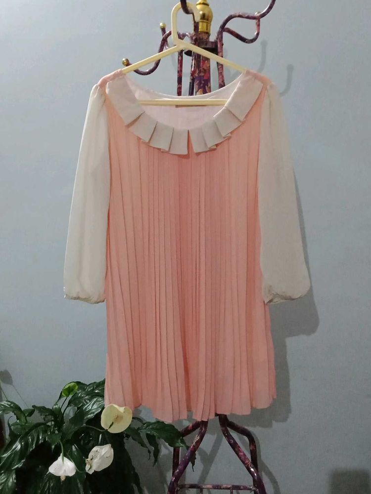 Chic Pleated Pastel Dress