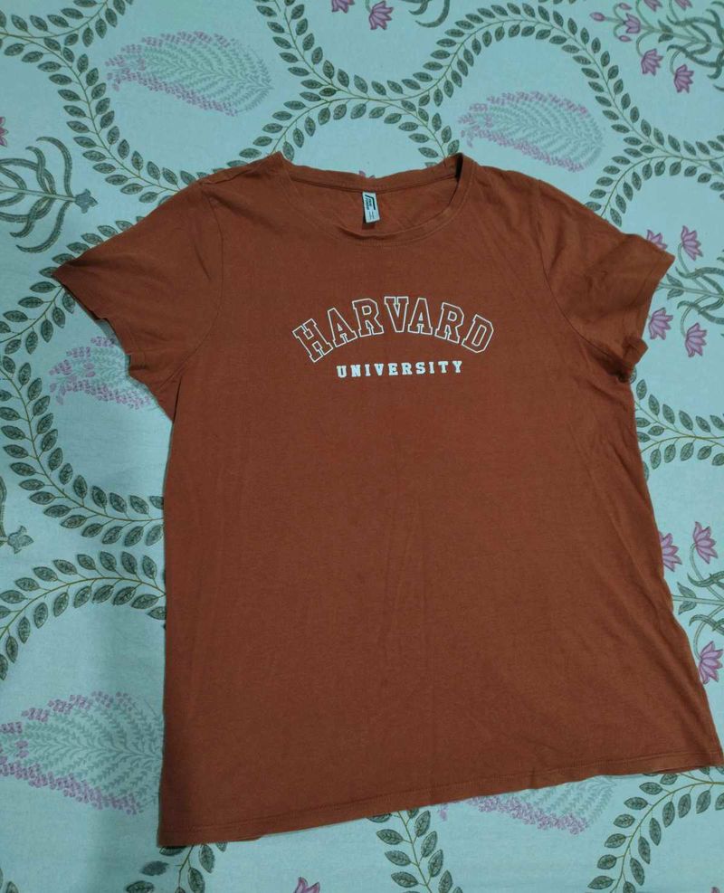 Harvard University tee