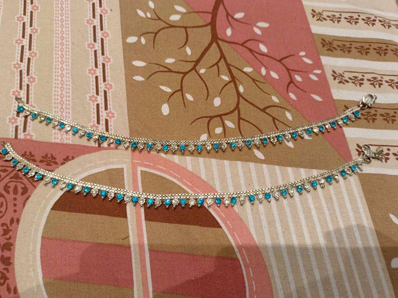 Stunning Anklets with Blue &amp; White Stones