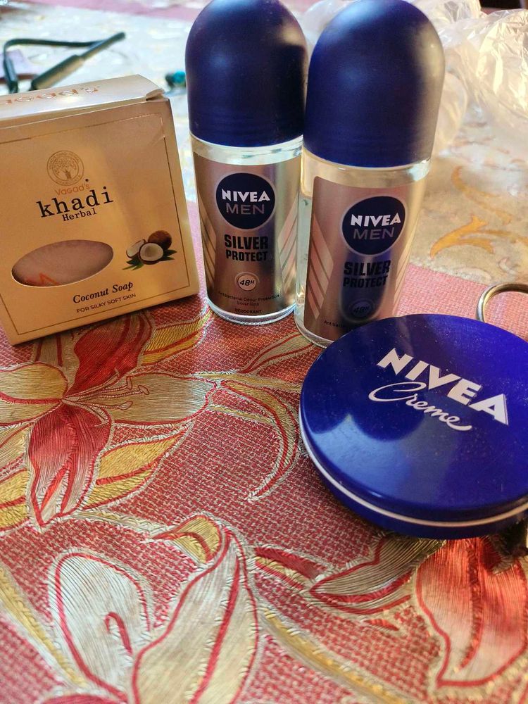 Nivea &amp; Khadi Grooming Kit