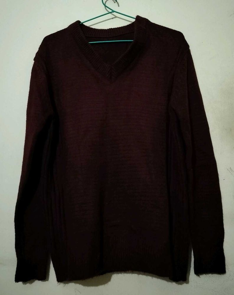 Men's V-Neck Burgundy Sweater
