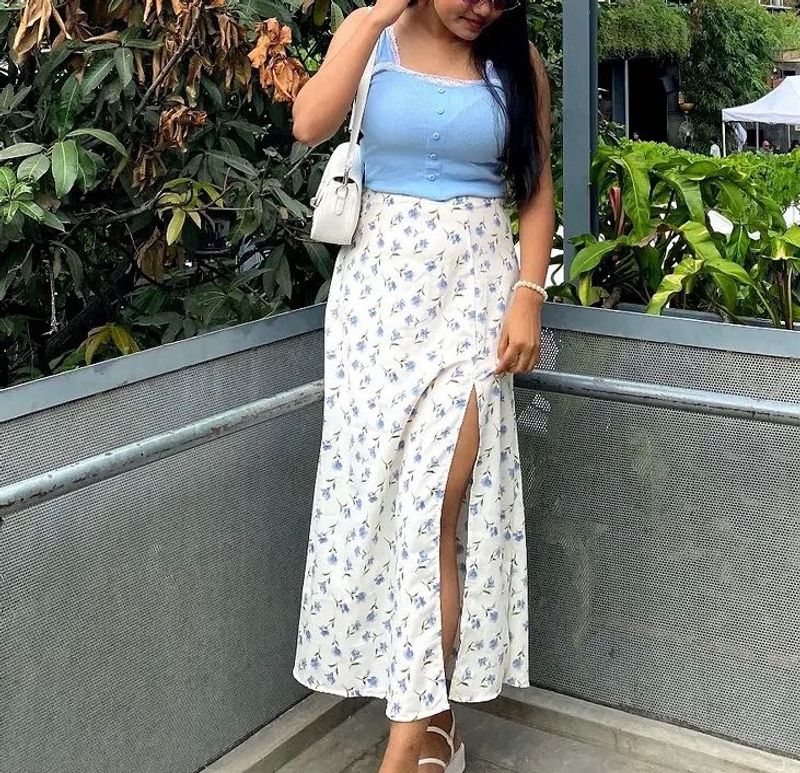 Floral Print Midi Skirt with High Slit