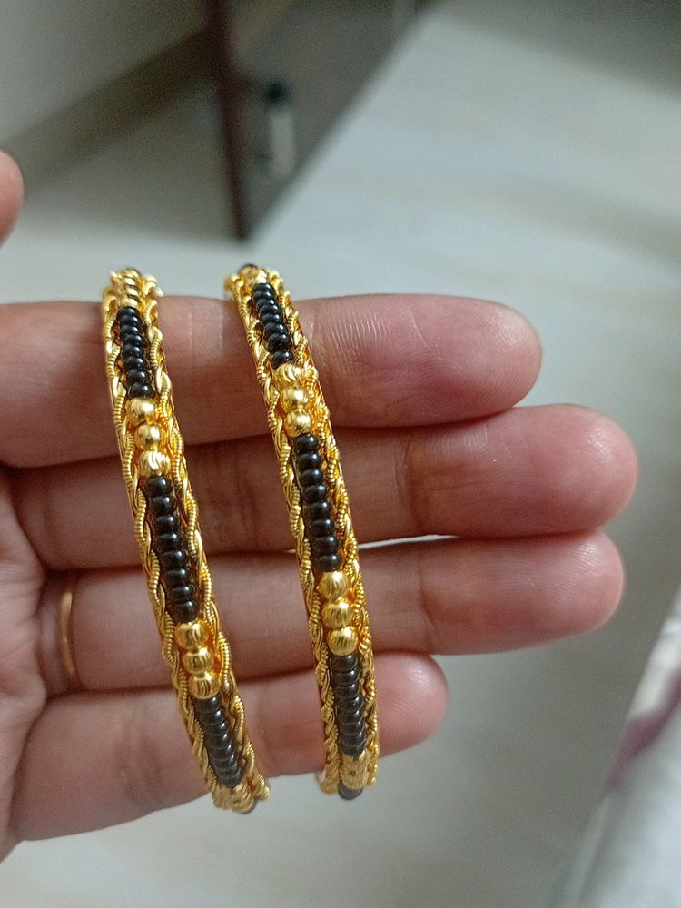 Black Beads Bangles