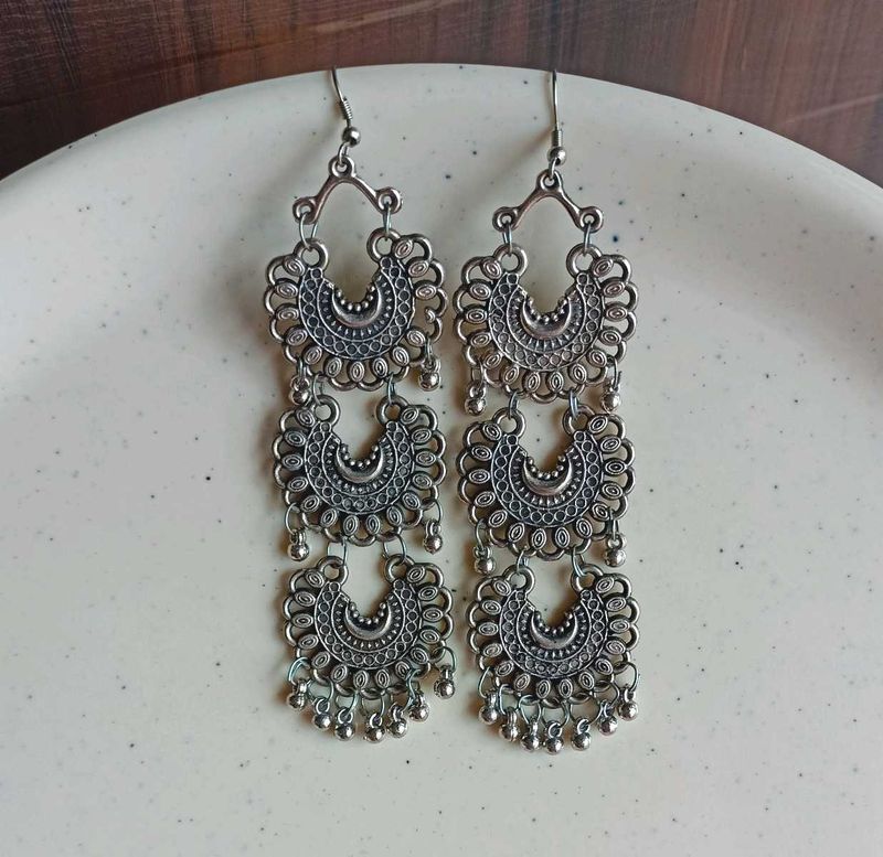 Elegant Silver Tone Dangle Earrings