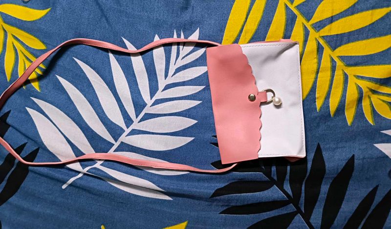 Chic Pink &amp; White Crossbody Bag +free gift🎁